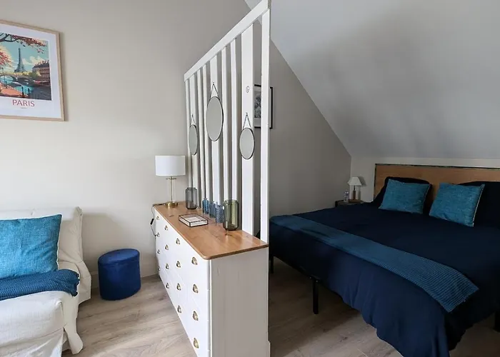 Holiday home Maison Des Artistes Paris Giverny